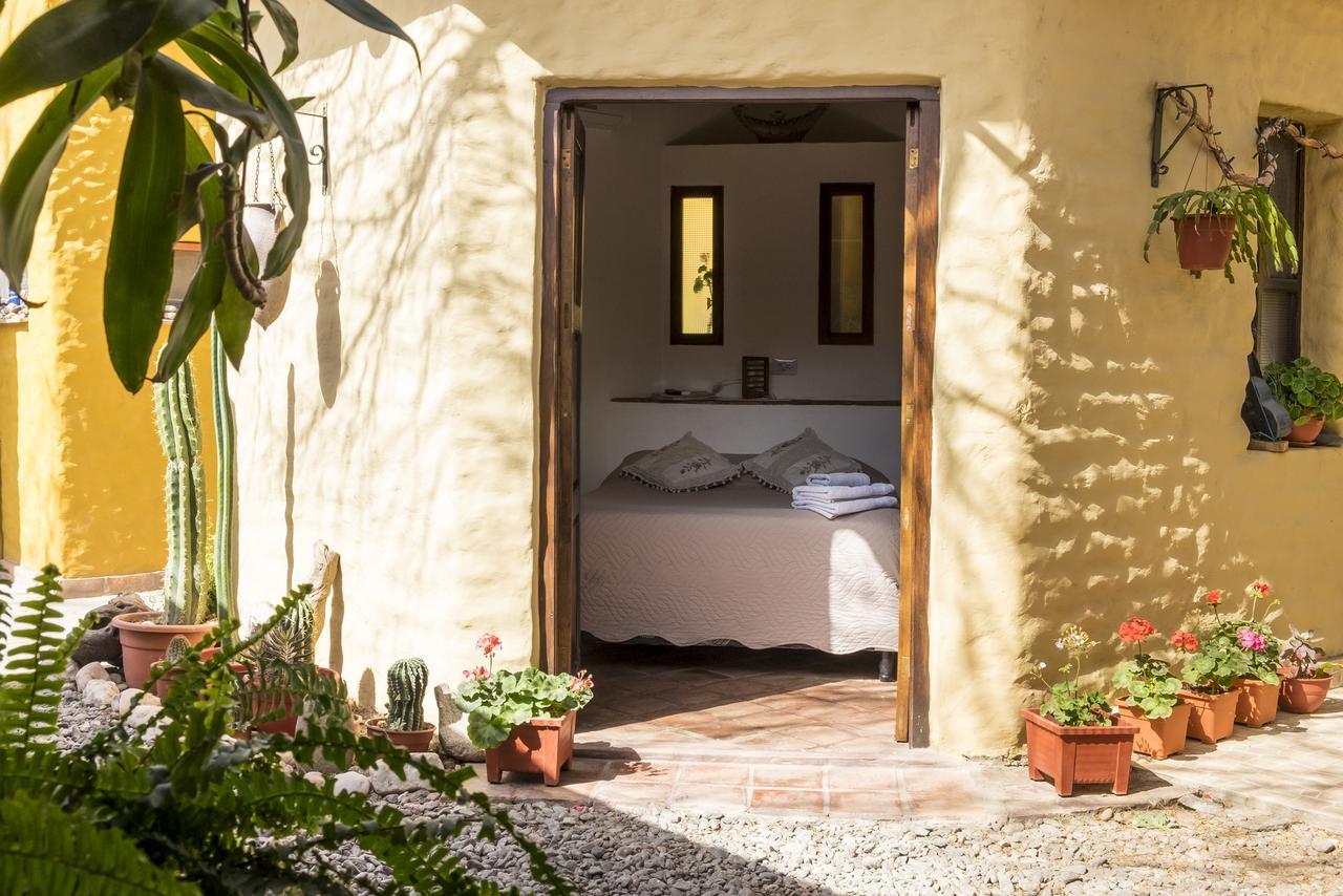 La Montana Bed & Breakfast Cafayate Bagian luar foto